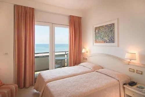 Hotel Acapulco Milano Marittima 4*,  Italia